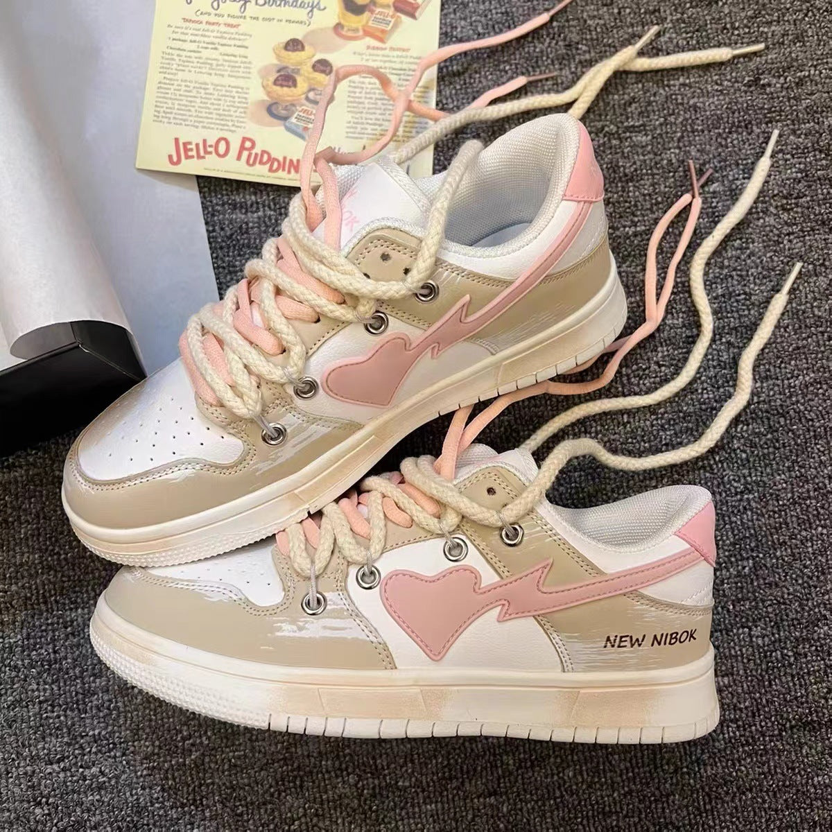 Shooting Heart Aesthetic Sneakers - fairypeony