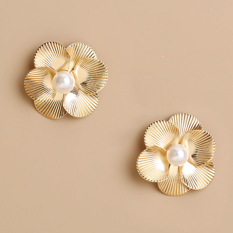 Metal Pearls Six-petal Flowers Ear Studs, , women clothing, metal-pearls-six-petal-flowers-ear-studs, , fairypeony